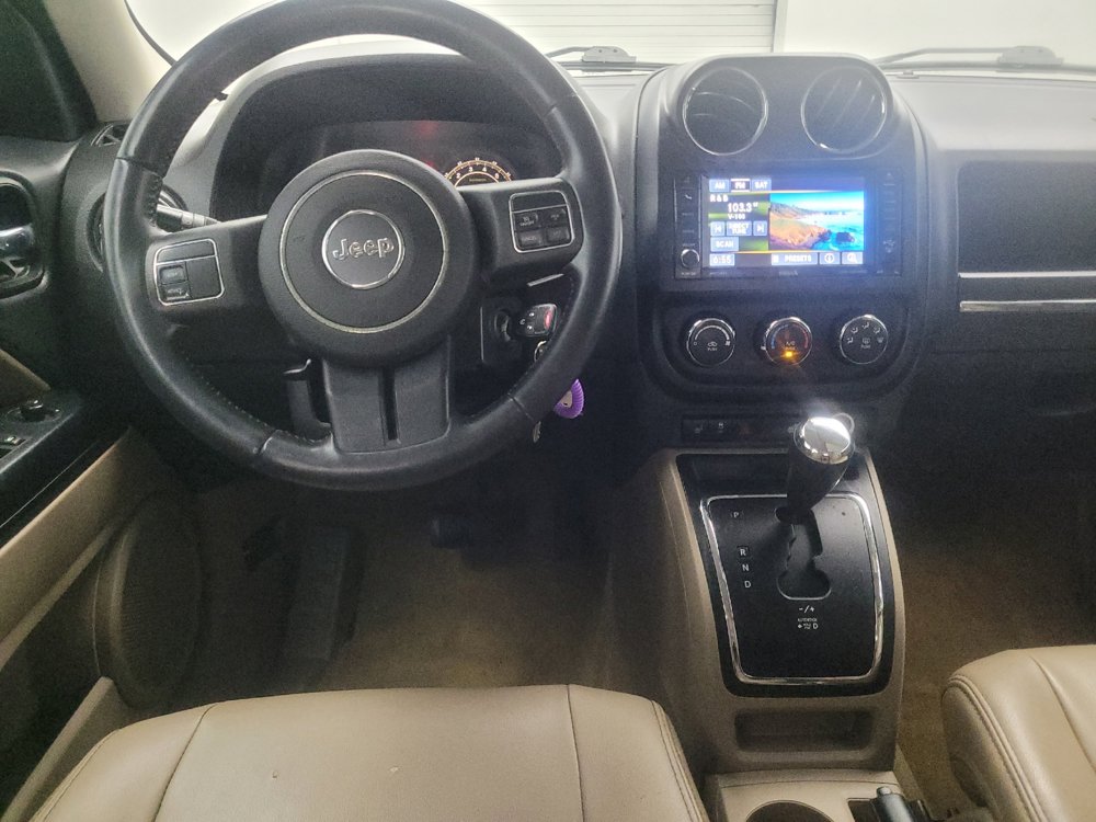 Used 2017 Jeep Patriot High Altitude FWD image 22