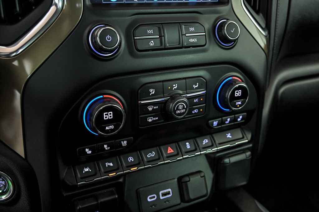 Used 2021 Chevrolet Silverado 1500 High Country AWD/4WD image 25