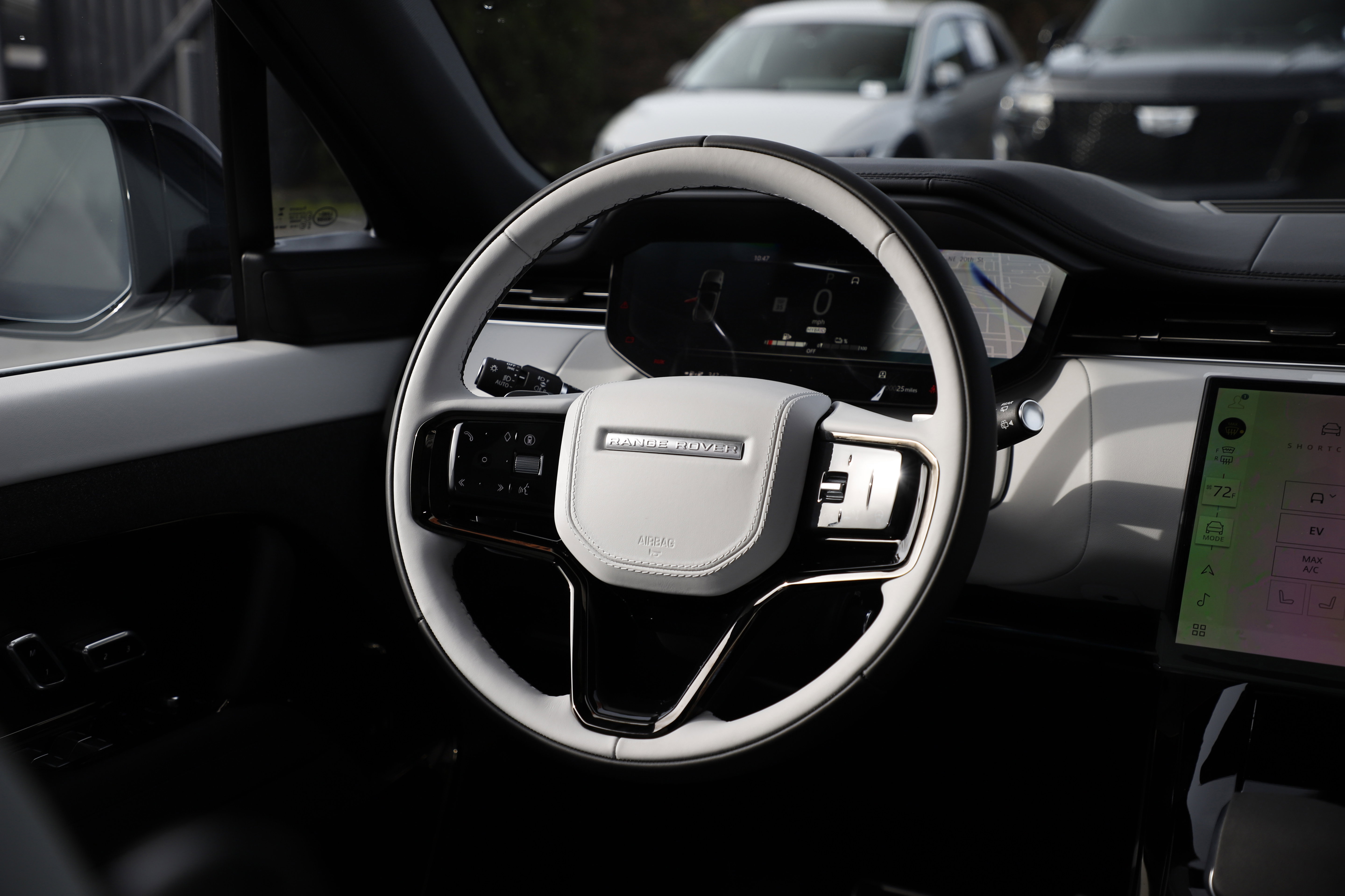 New 2026 Land Rover Range Rover Sport Dynamic SE AWD/4WD image 19