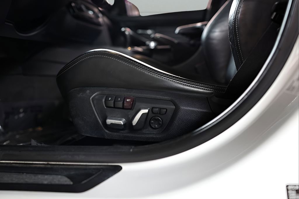 Used 2016 BMW M3 RWD image 34