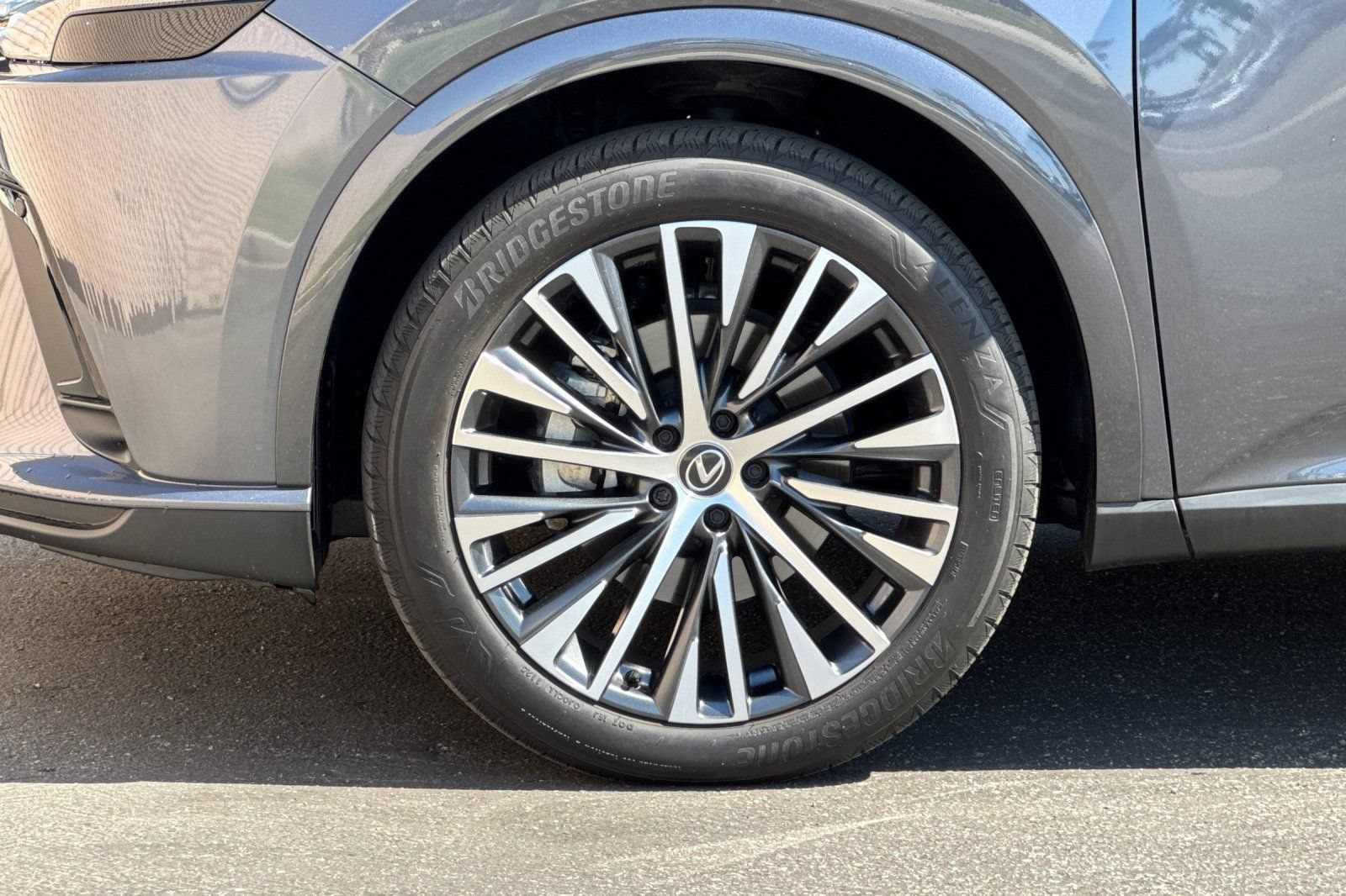 Certified 2025 Lexus RX 350 Premium Plus w/ Accessory Package (Z1) FWD image 30