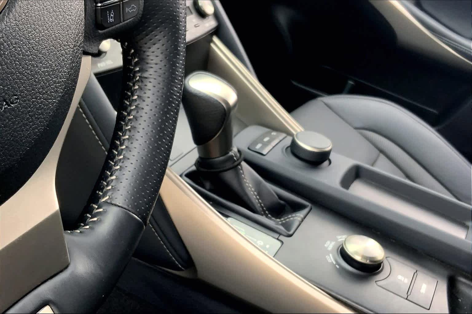 Used 2020 Lexus IS 300 F Sport w/ F Sport Package RWD image 17