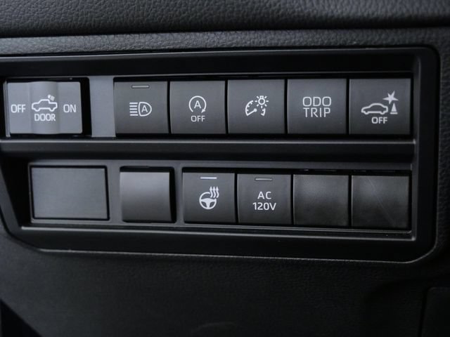 Used 2024 Toyota Tundra Limited AWD/4WD image 22