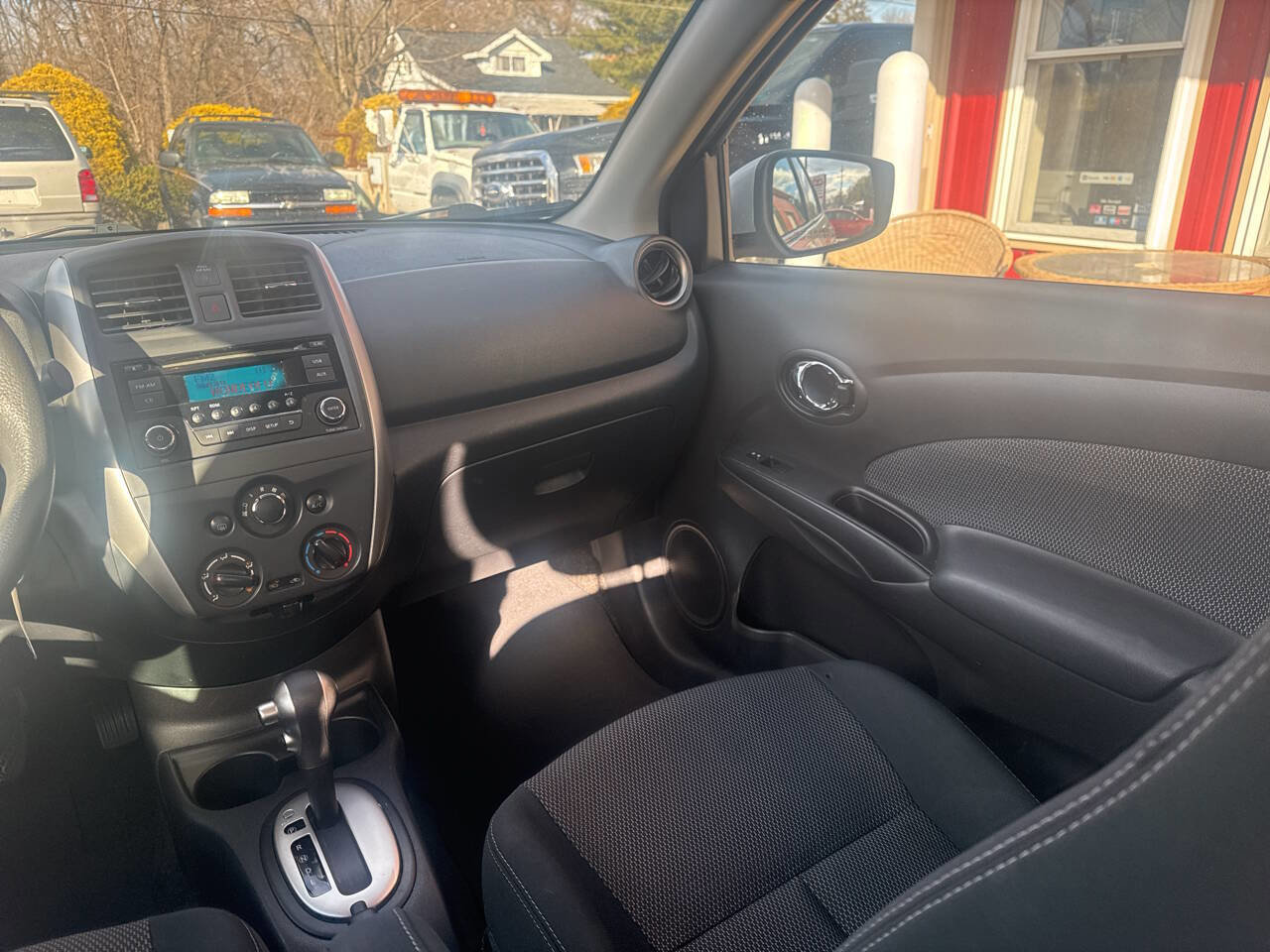 Used 2016 Nissan Versa SV image 15
