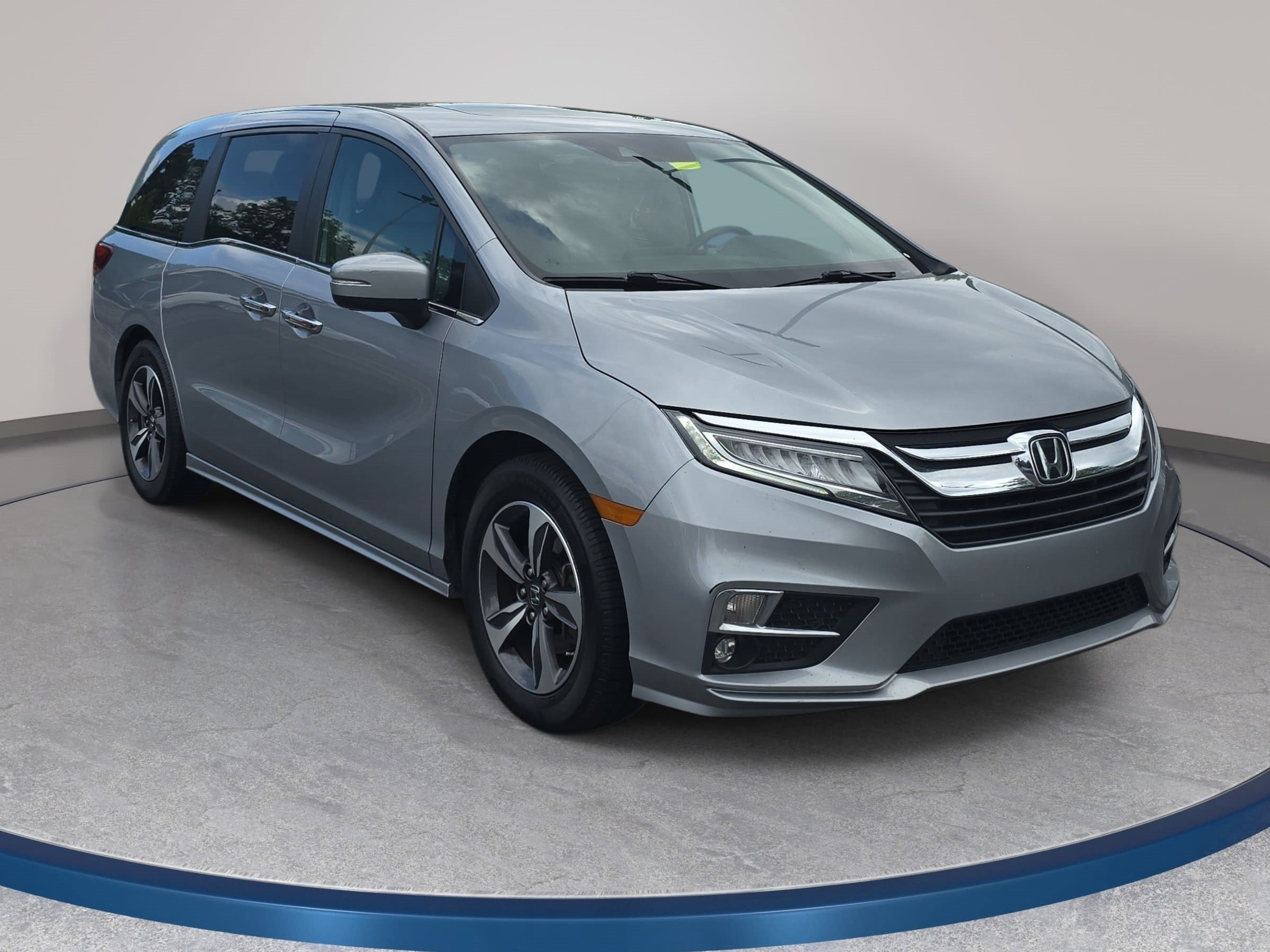 Used 2019 Honda Odyssey Touring image 3