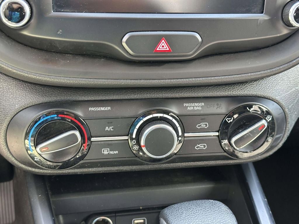Certified 2023 Kia Soul LX FWD image 16