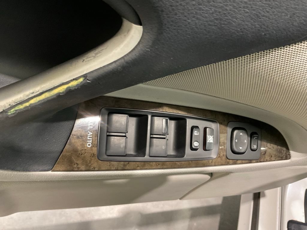 Used 2011 Lexus IS 250 w/ Premium Pkg Value Edition RWD image 7