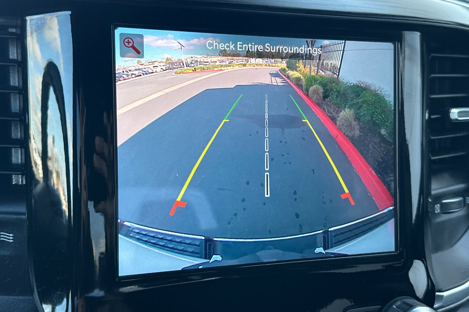 Used 2024 RAM 1500 Laramie image 19