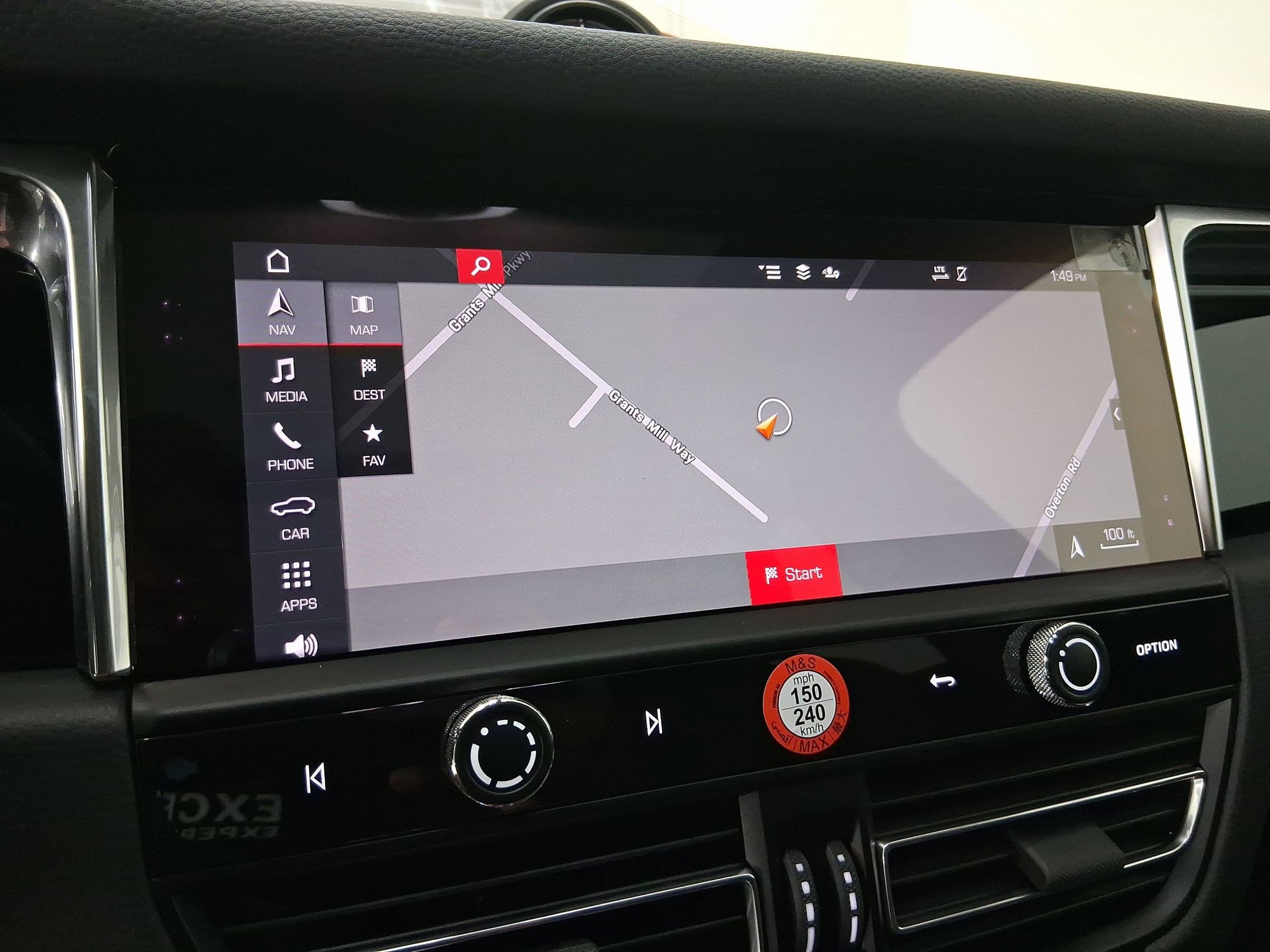 Used 2025 Porsche Macan image 23