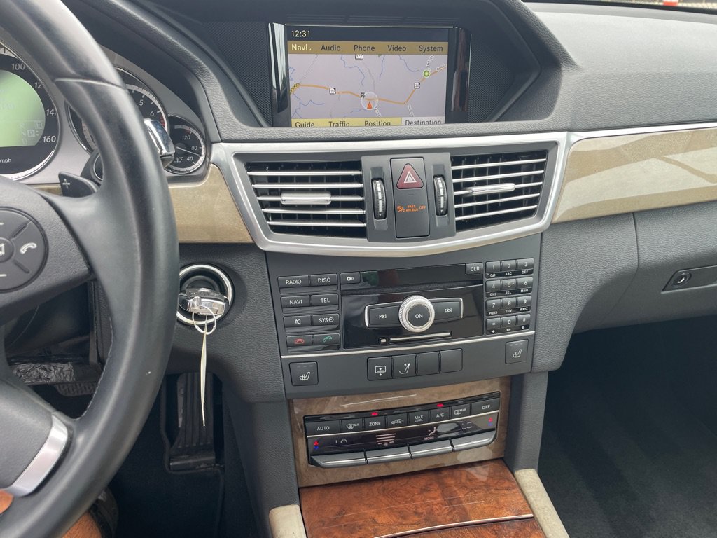 Used 2011 Mercedes-Benz E 350 Sedan image 16