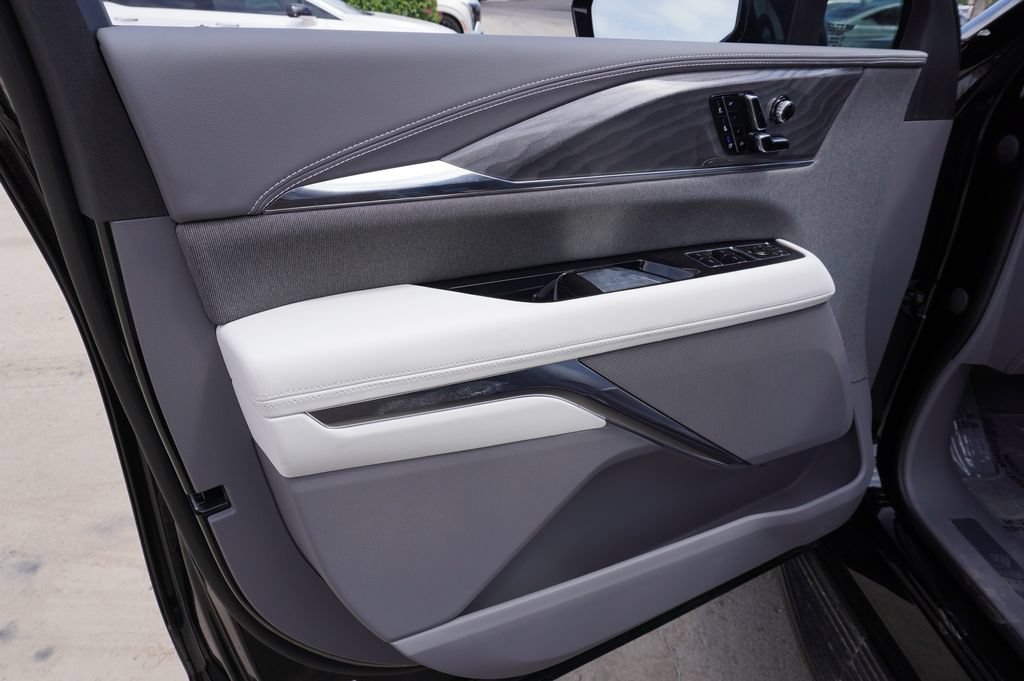 New 2026 Cadillac Escalade IQL Luxury AWD/4WD image 15