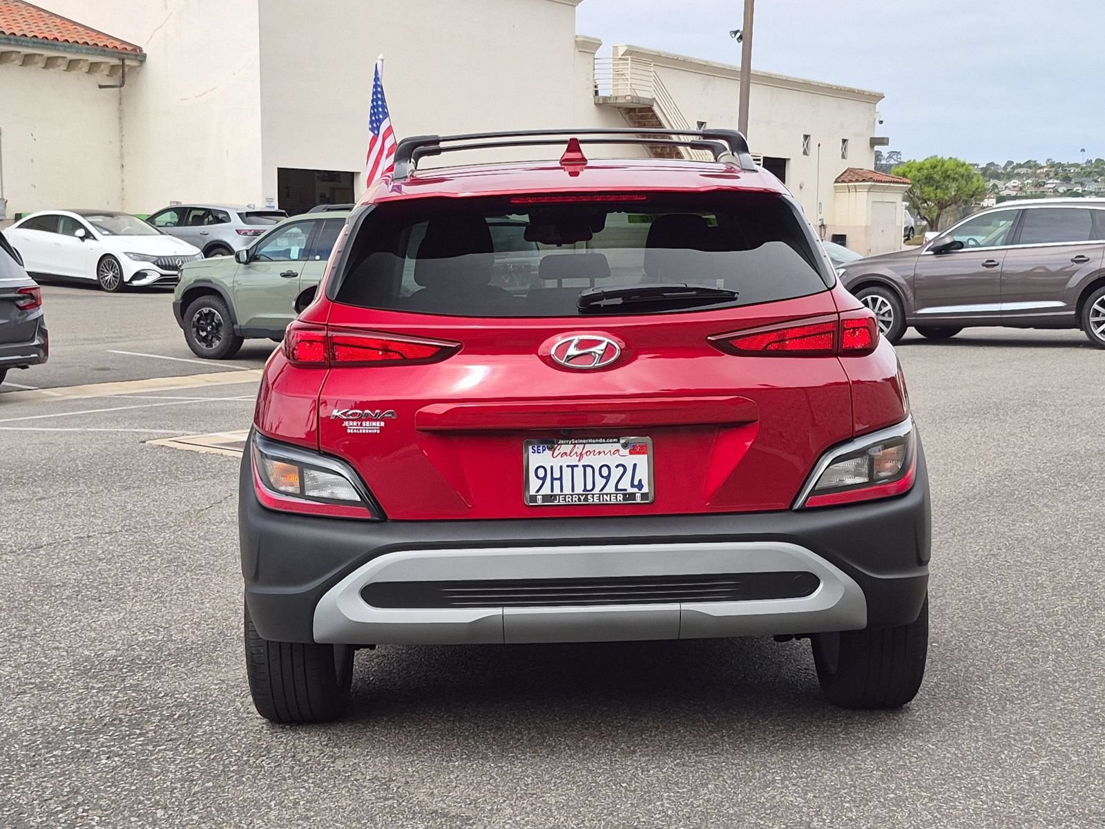 Used 2023 Hyundai Kona SEL FWD image 4