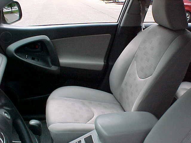 Used 2009 Toyota RAV4 4WD image 16