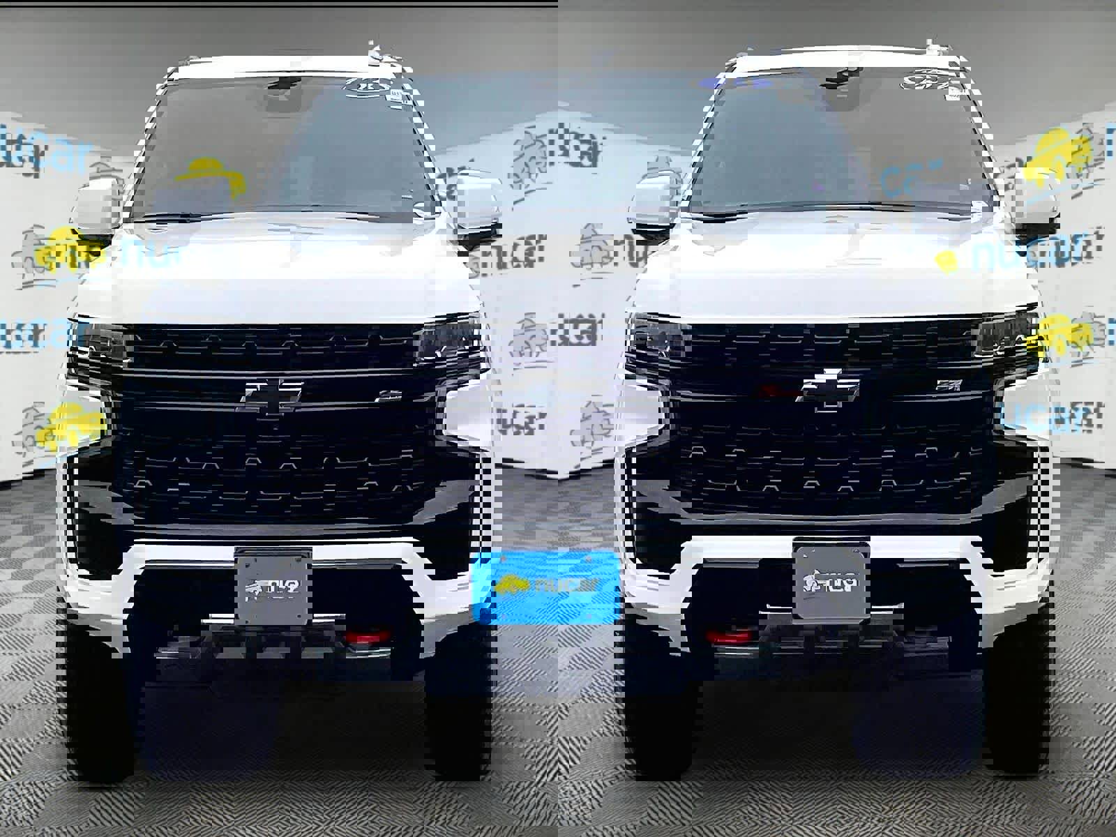 Used 2023 Chevrolet Tahoe Z71 w/ Luxury Package image 2