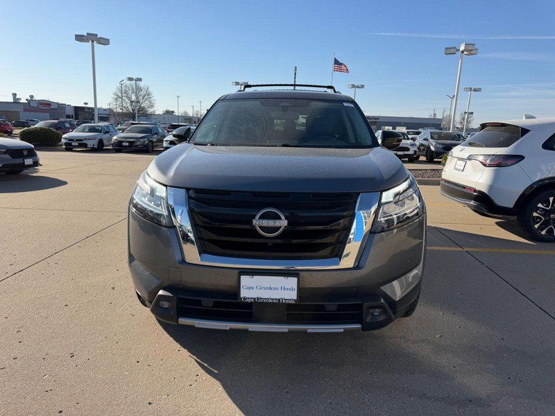 Used 2022 Nissan Pathfinder SL w/ SL Premium Package AWD/4WD image 8