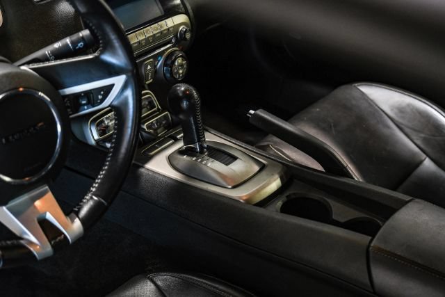 Used 2010 Chevrolet Camaro SS w/ LPO, Ground Effects Package RWD image 22