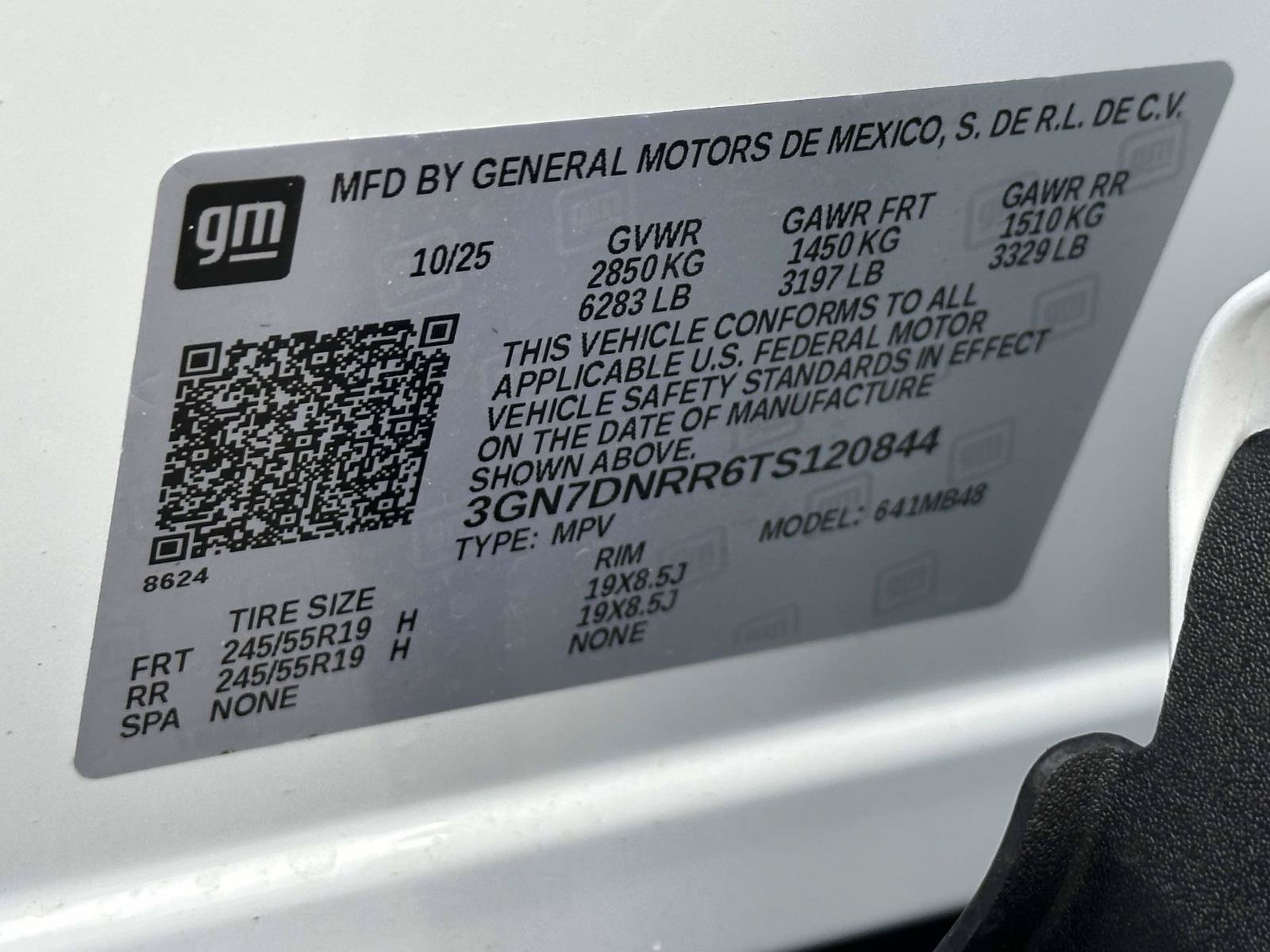 New 2026 Chevrolet Equinox EV LT AWD/4WD image 28