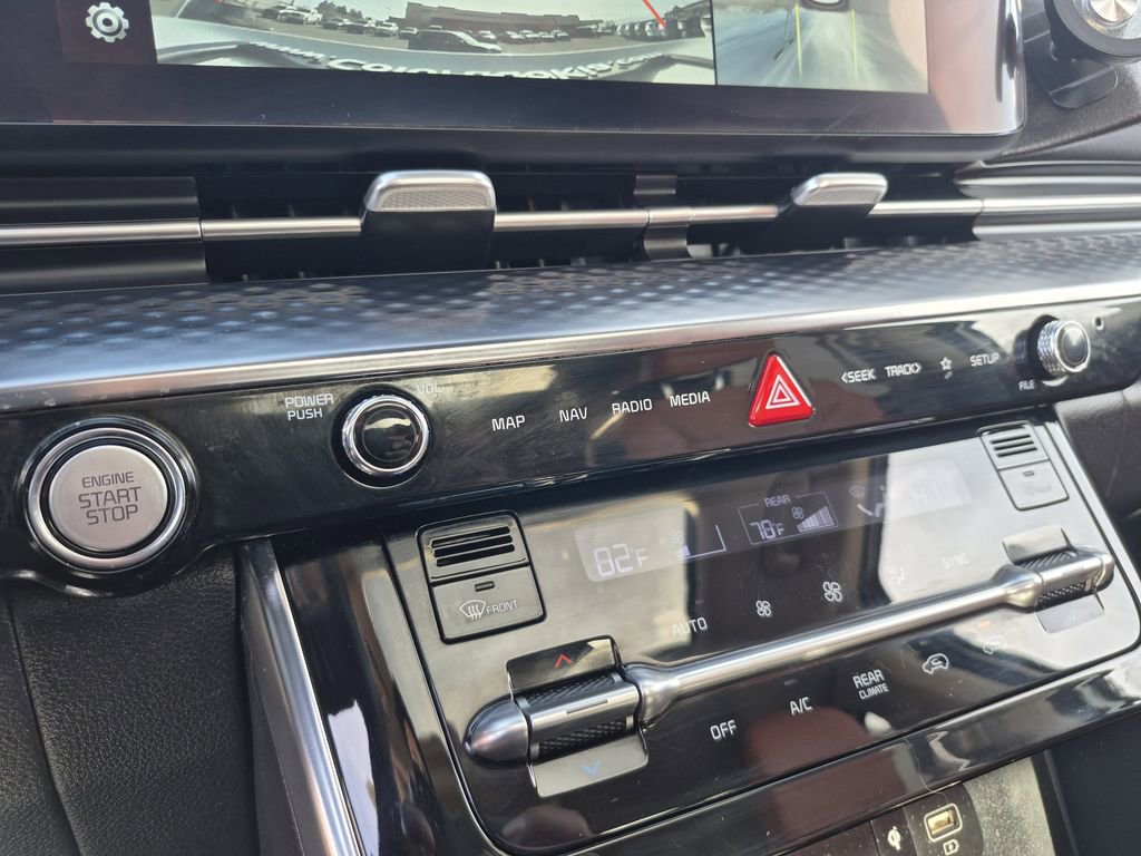 Certified 2023 Kia Carnival SX Prestige image 25