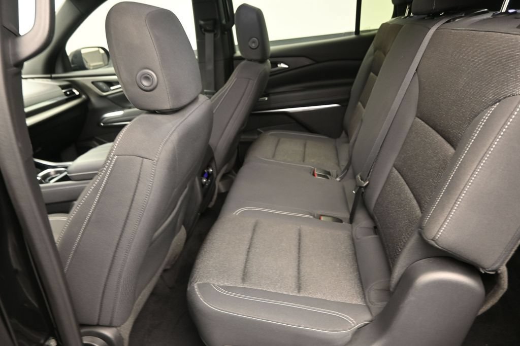 Used 2024 Chevrolet Traverse LS w/ Midnight/Sport Edition FWD image 14