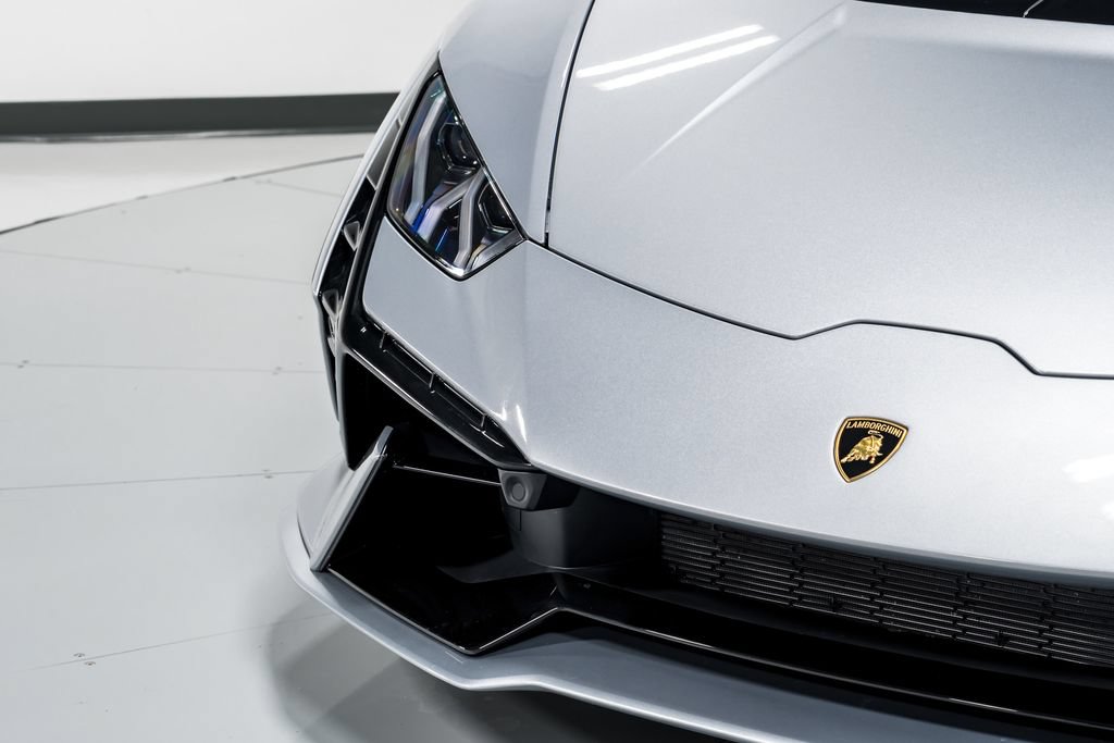 Used 2023 Lamborghini Huracan Tecnica RWD image 40