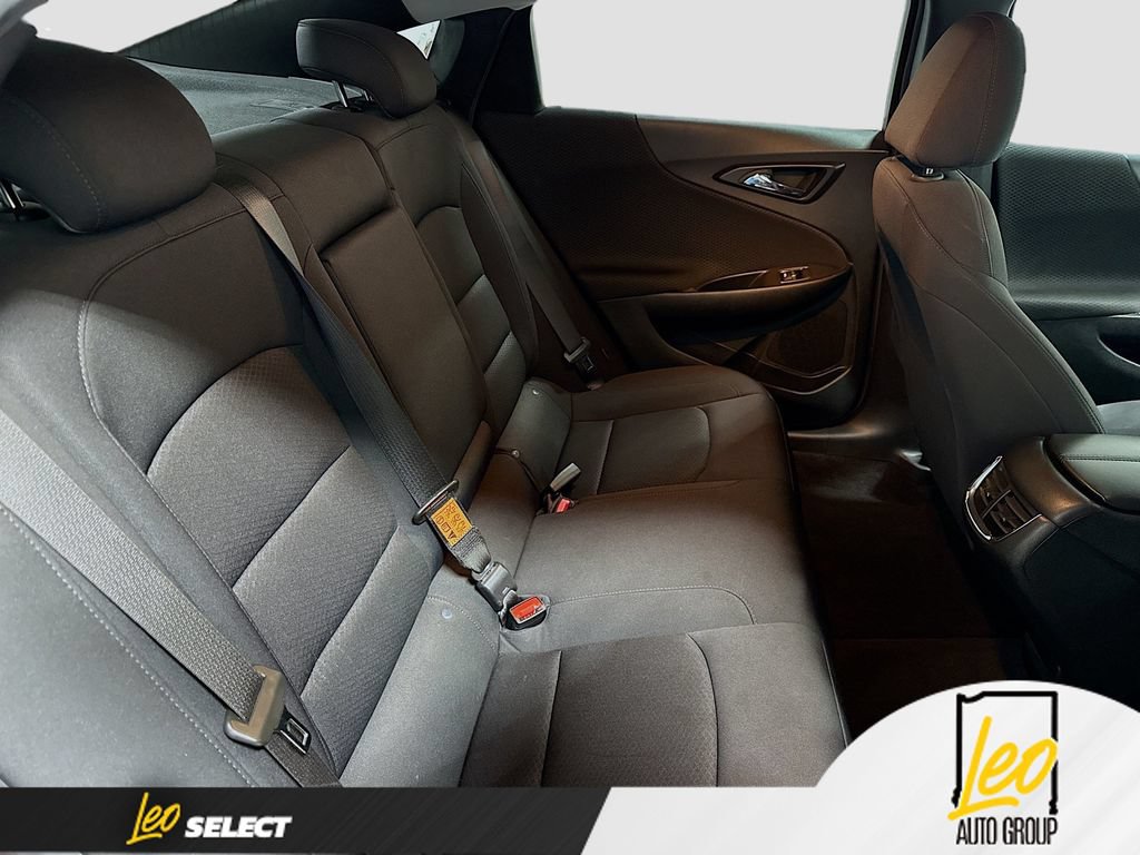 Used 2023 Chevrolet Malibu LT FWD image 29