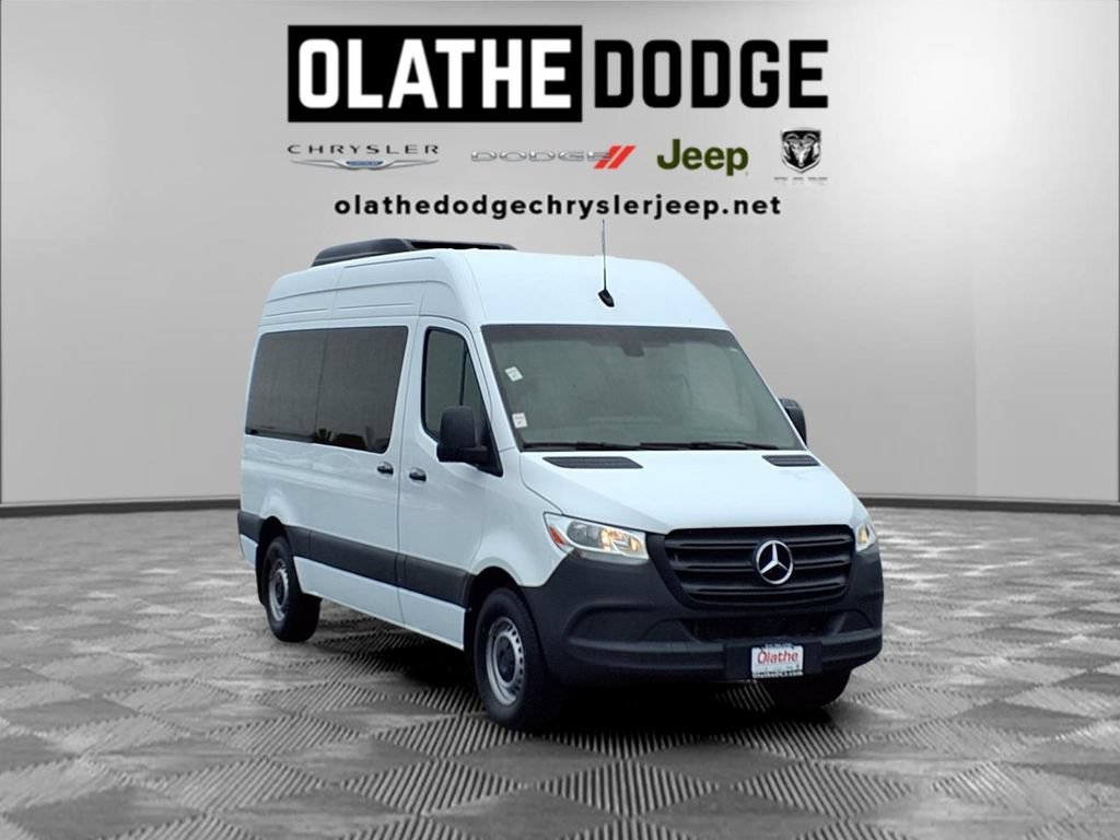 Used 2024 Mercedes-Benz Sprinter 2500 image 31