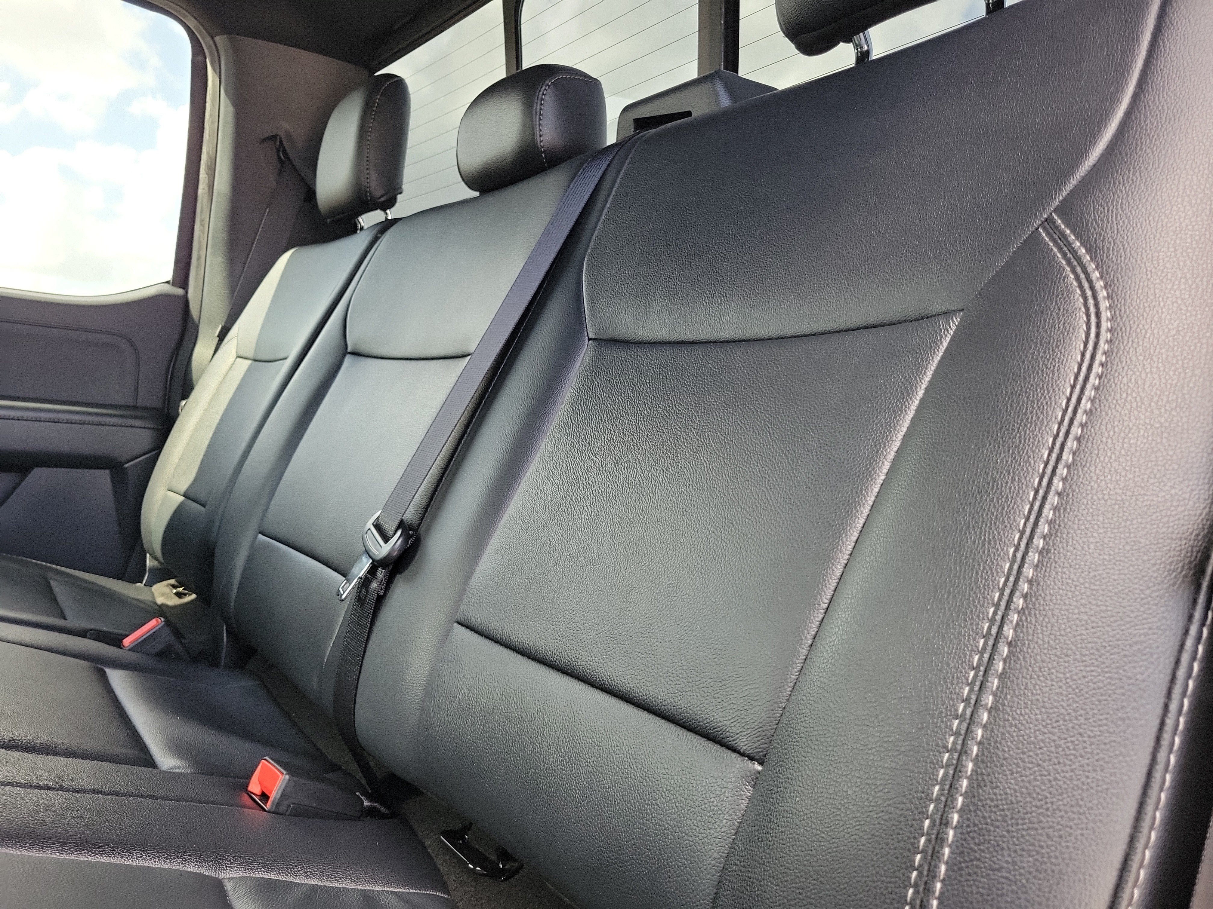 Used 2022 Ford F150 XLT w/ Equipment Group 302A High AWD/4WD image 12