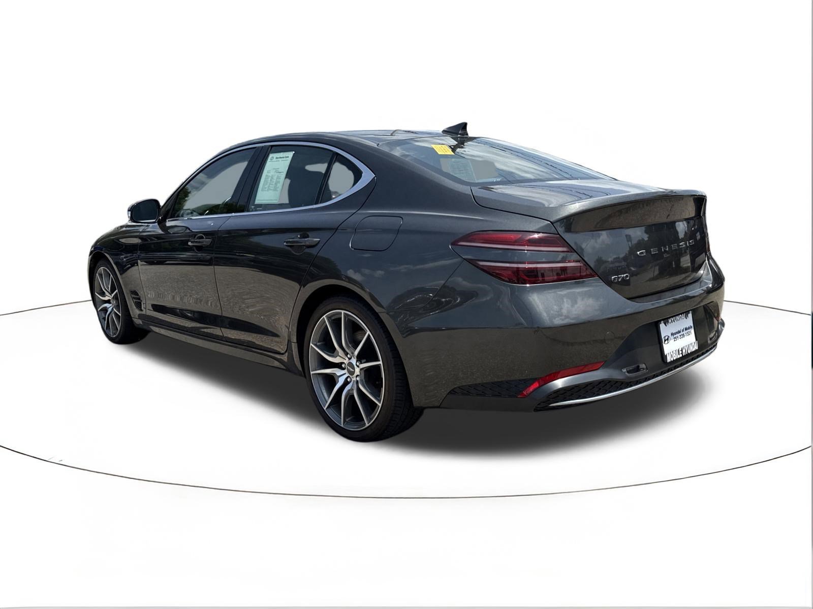 Used 2023 Genesis G70 2.0T RWD image 5