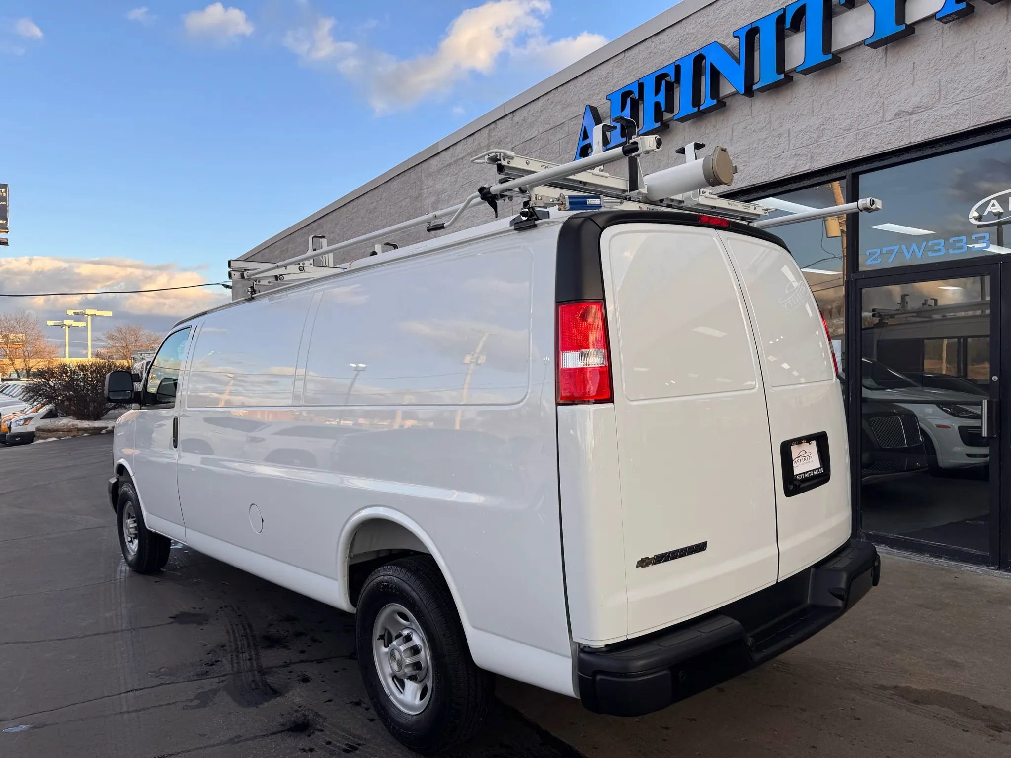 Used 2025 Chevrolet Express 2500 Extended w/ Communications Package RWD image 3