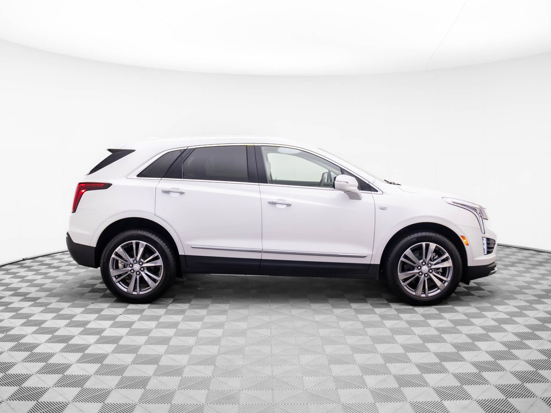 New 2025 Cadillac XT5 Premium Luxury image 6