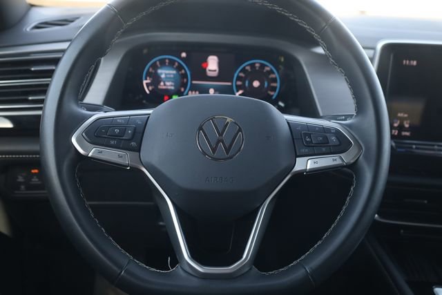 Used 2025 Volkswagen Atlas Cross Sport SE image 12