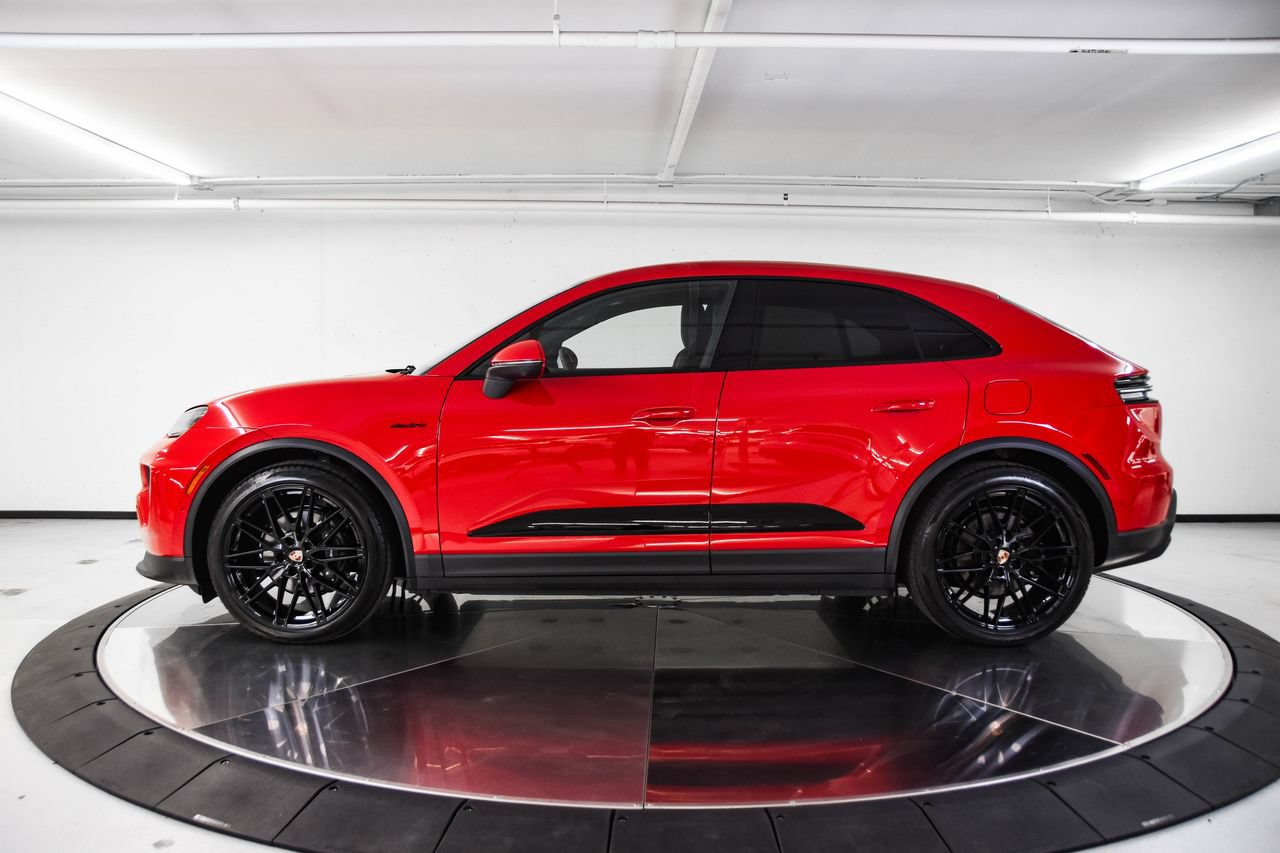 New 2026 Porsche Macan Electric RWD image 2