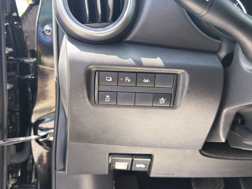 Certified 2025 Nissan Versa S w/ S Plus Package FWD image 39