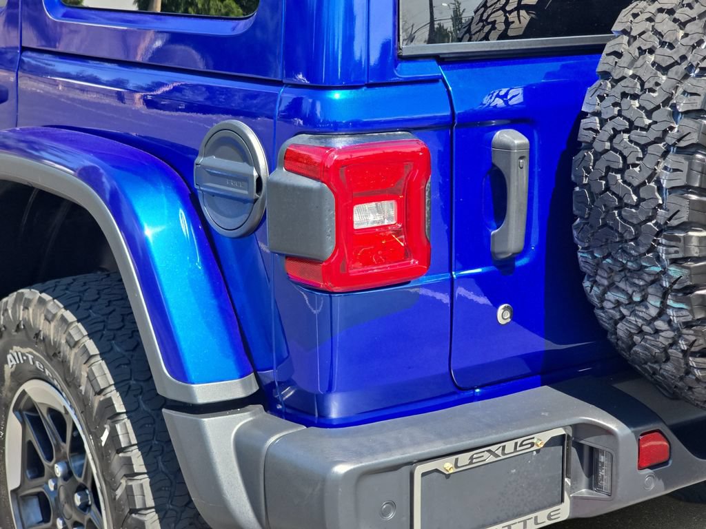 Used 2020 Jeep Wrangler Unlimited Rubicon w/ Safety Group AWD/4WD image 34