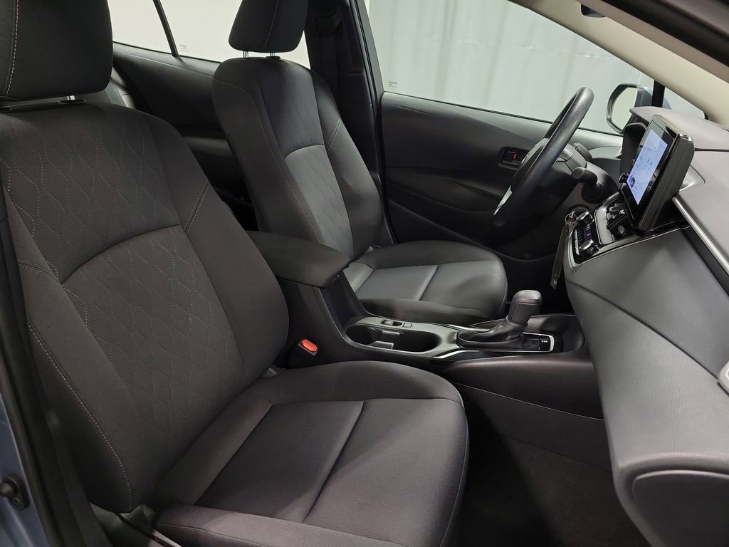 Used 2025 Toyota Corolla LE image 24