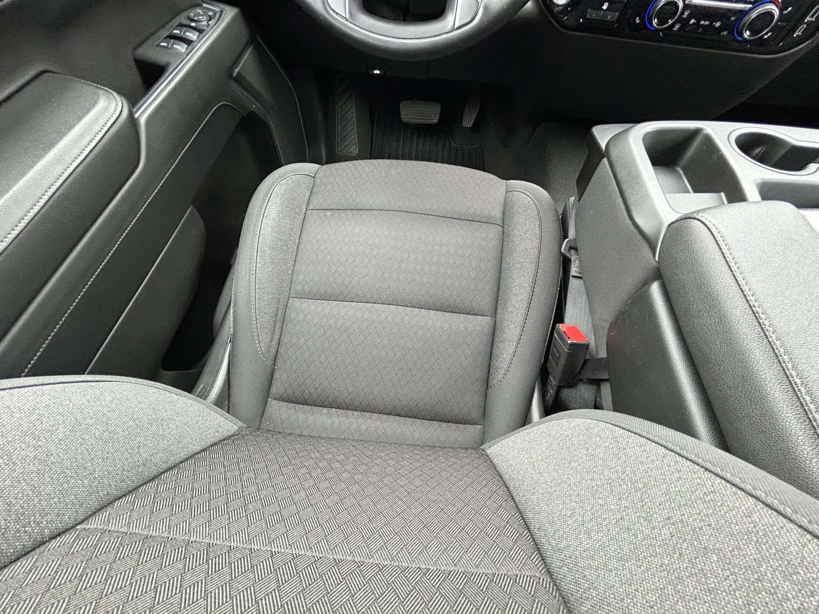 Used 2025 Chevrolet Silverado 1500 LT image 13