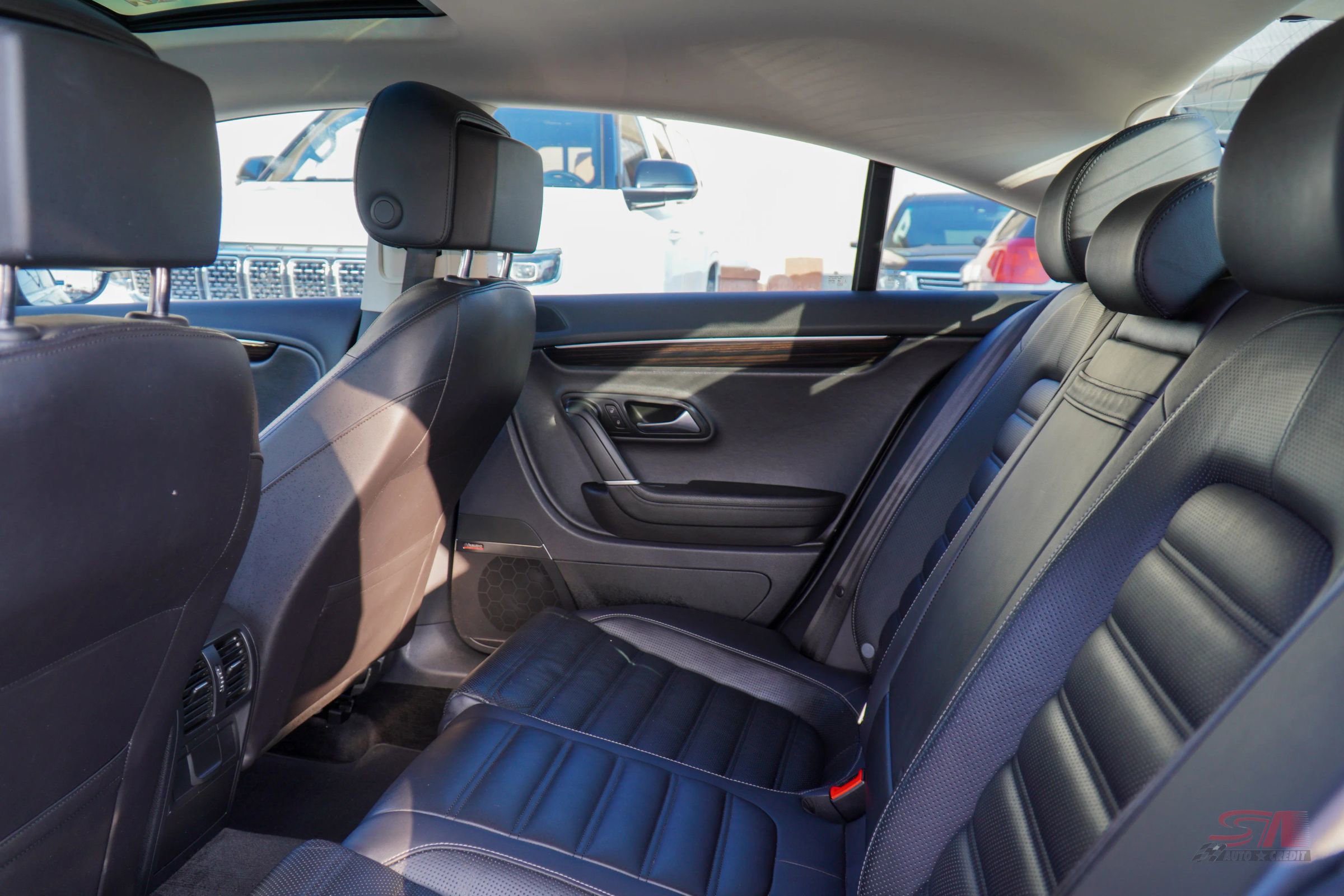 Used 2013 Volkswagen CC Executive image 20