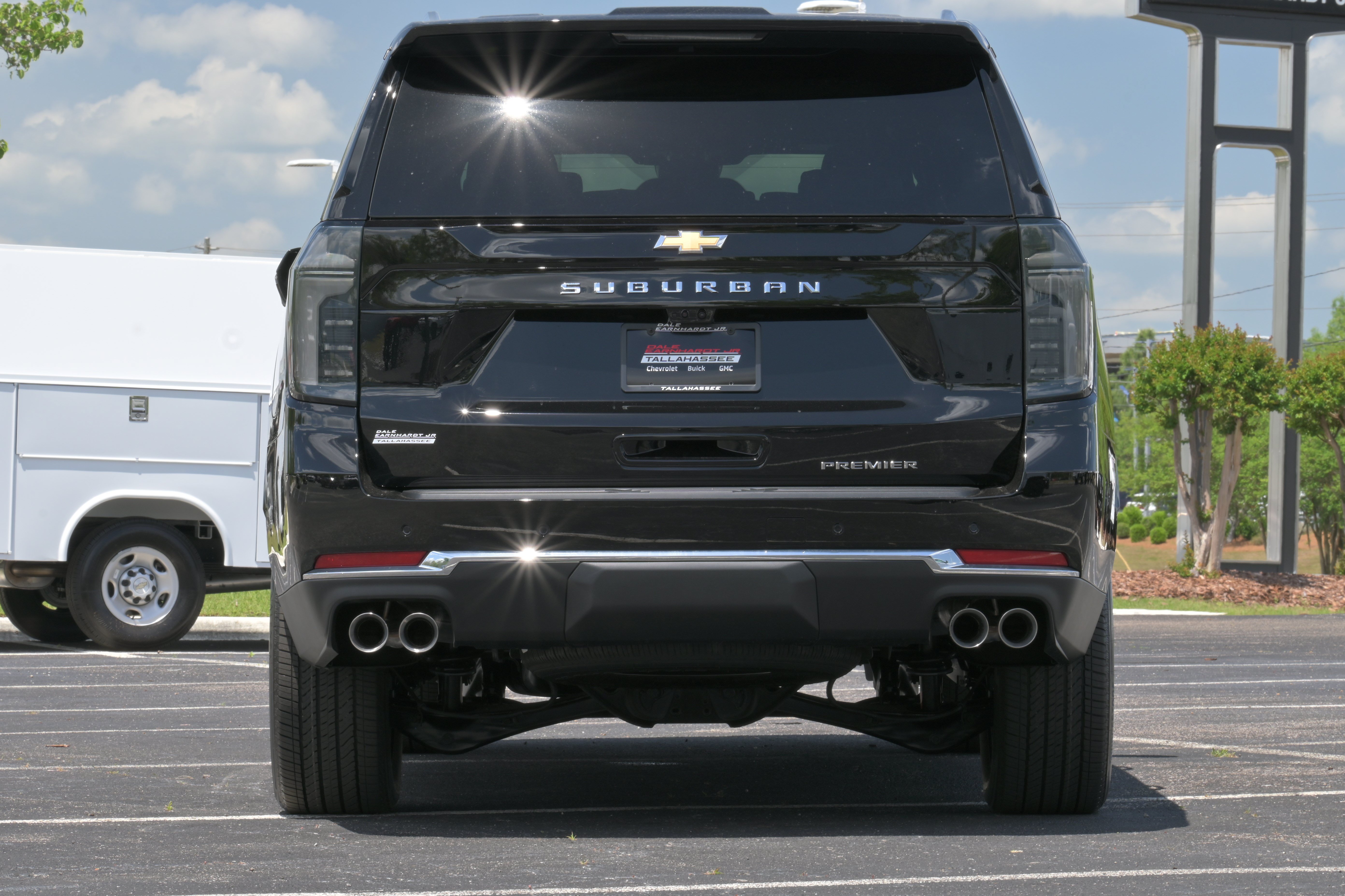 New 2026 Chevrolet Suburban Premier AWD/4WD image 39