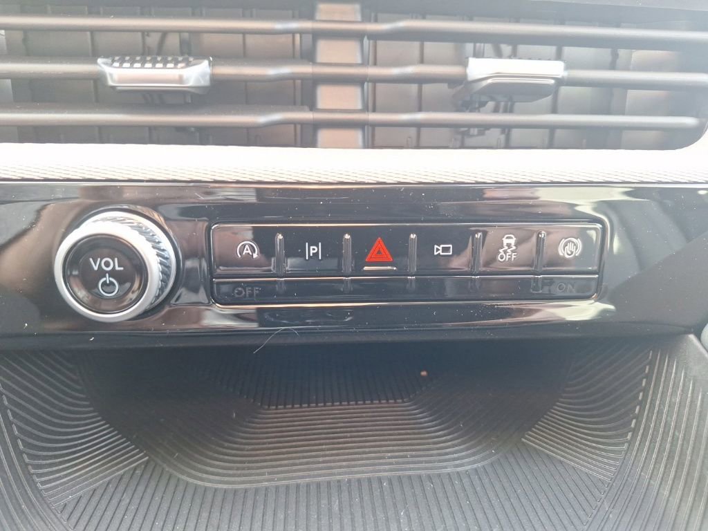 New 2026 Ford Explorer Active w/ Active Comfort Package image 29