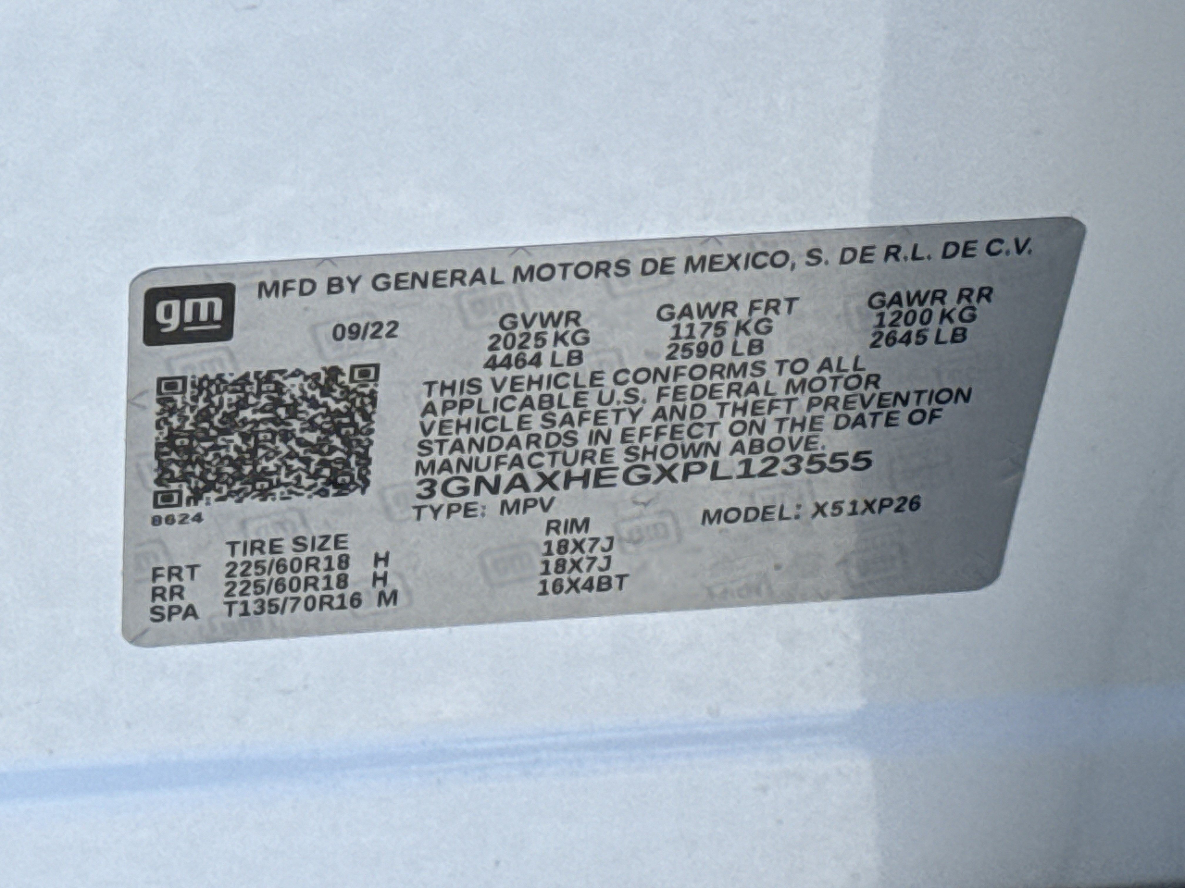 Used 2023 Chevrolet Equinox LS w/ Midnight Edition FWD image 33