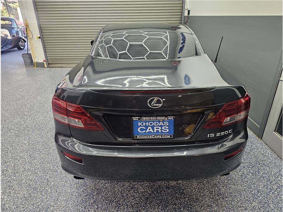 Used 2011 Lexus IS 250C RWD image 4