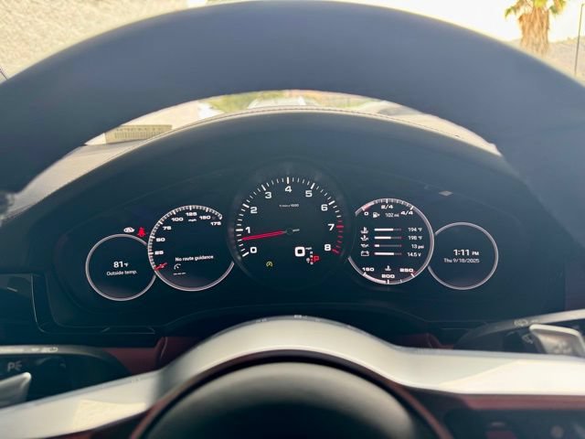 Used 2022 Porsche Cayenne Platinum Edition AWD/4WD image 15