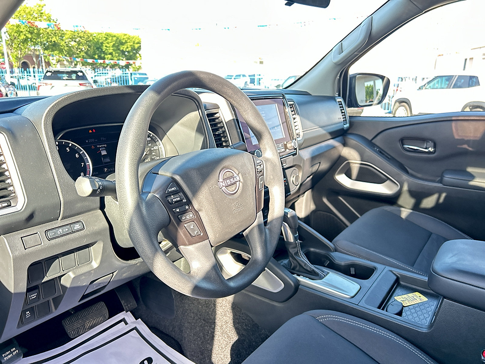 Used 2023 Nissan Frontier SV w/ Tow Package RWD image 12