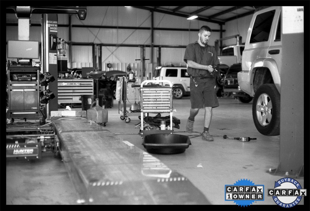 Used 2020 GMC Yukon SLT image 14