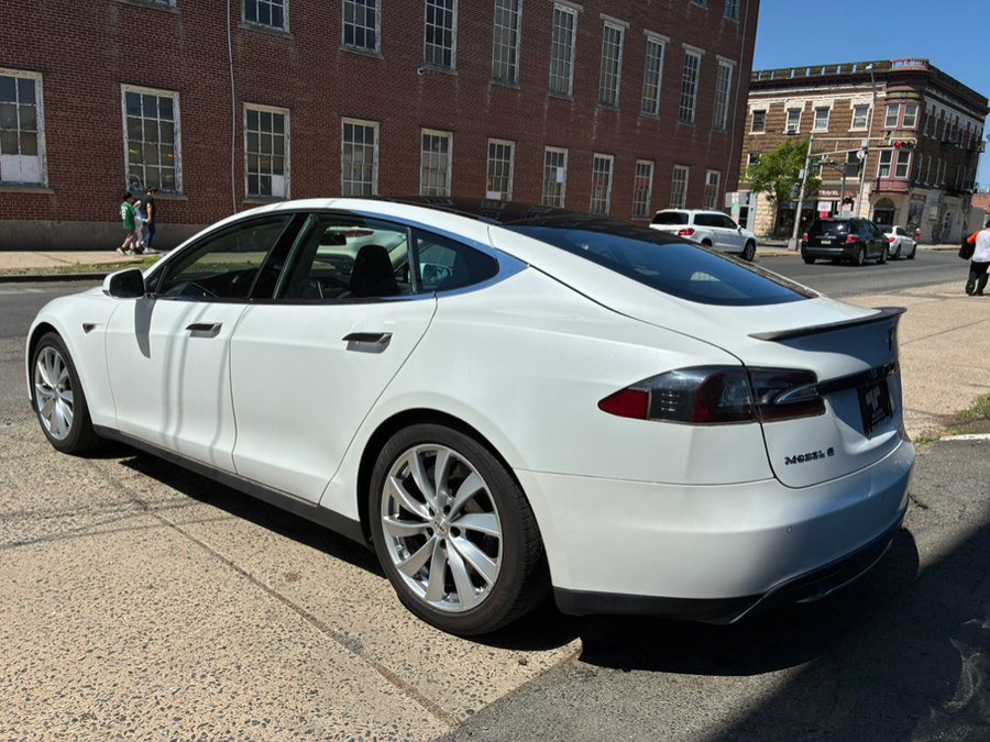 Used 2013 Tesla Model S Performance RWD image 5