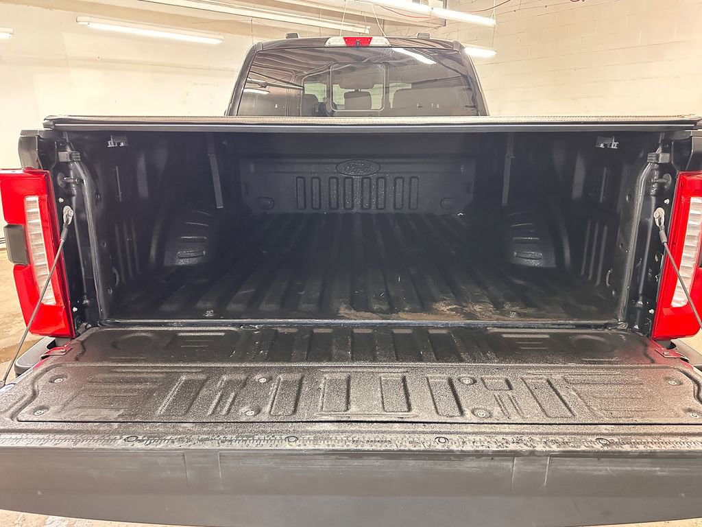 Used 2024 Ford F250 Lariat w/ Black Appearance Package AWD/4WD image 17