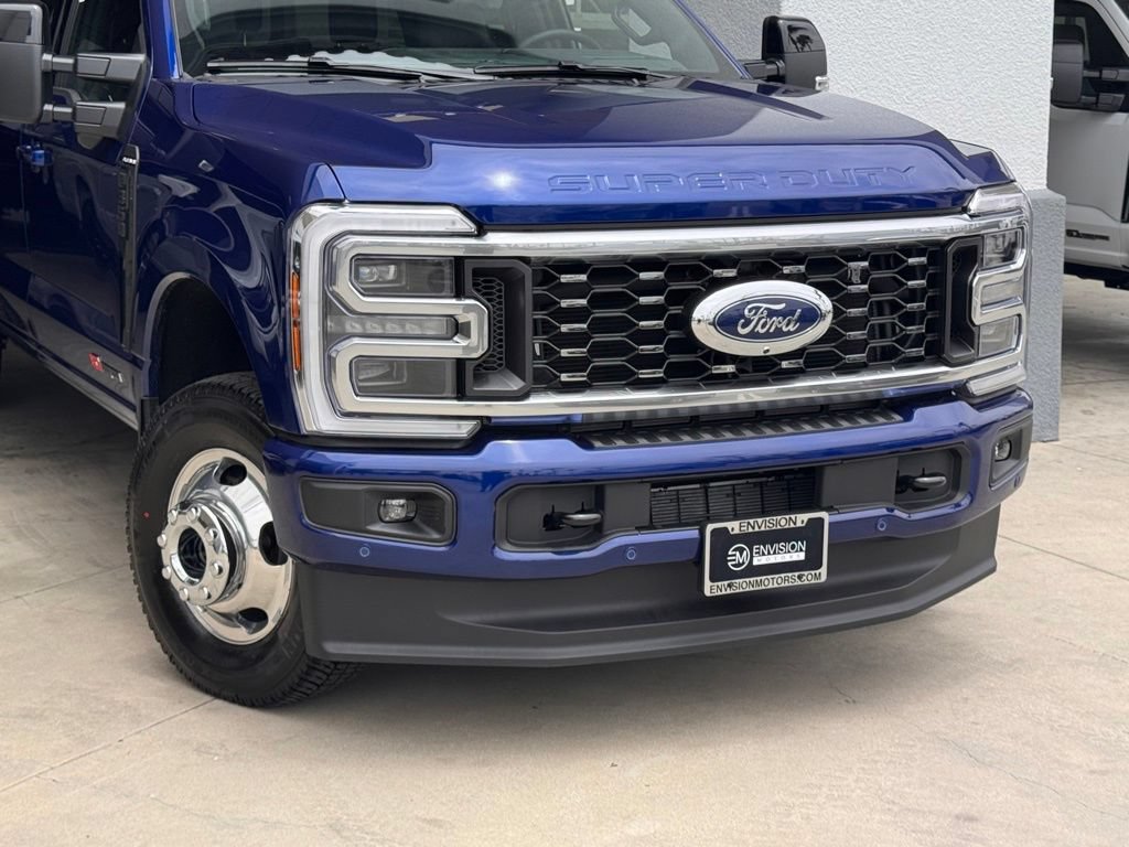New 2026 Ford F350 Platinum AWD/4WD image 3