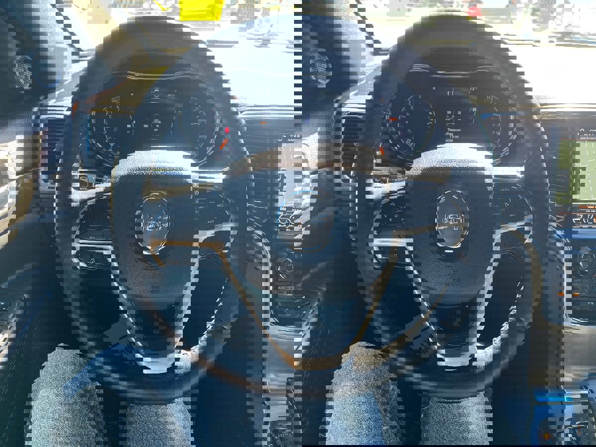 Used 2018 Jeep Grand Cherokee Altitude image 18