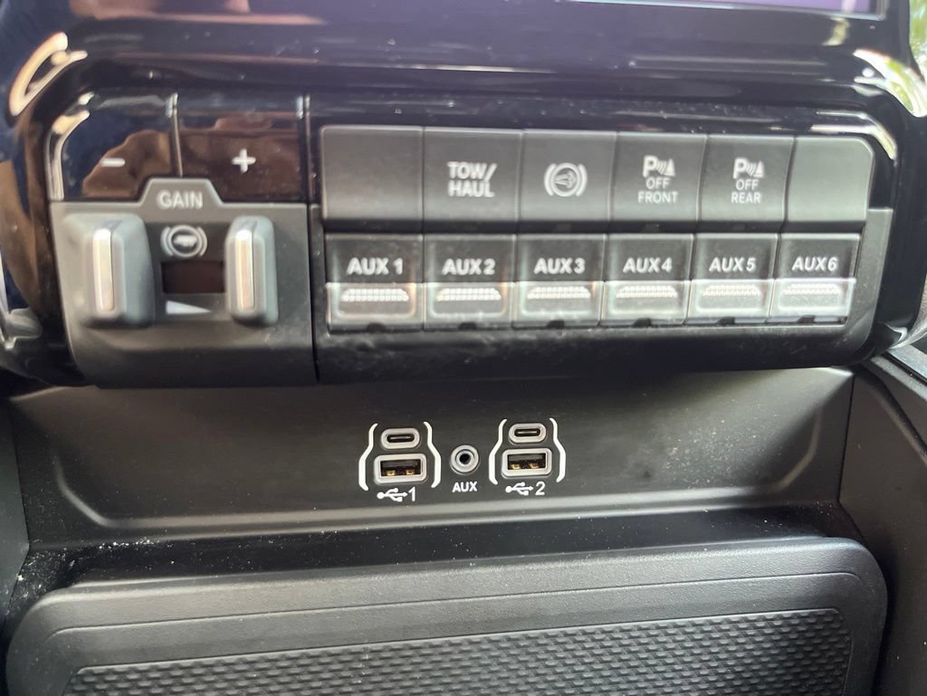 Used 2026 RAM 3500 Big Horn AWD/4WD image 44