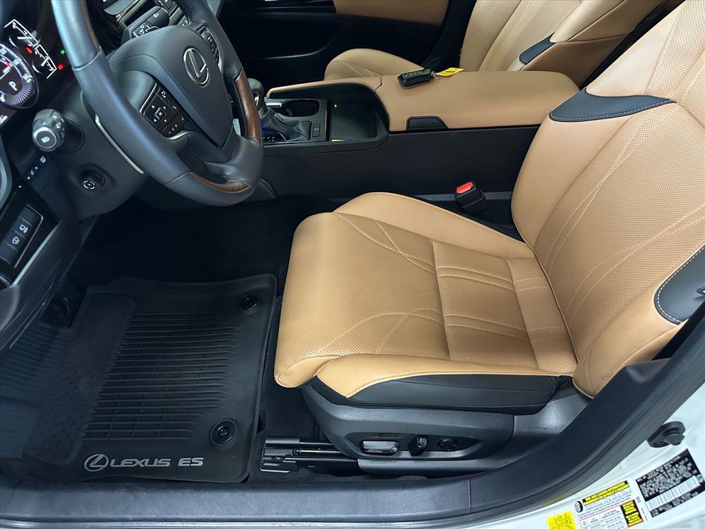 Used 2024 Lexus ES 350 Ultra Luxury image 23